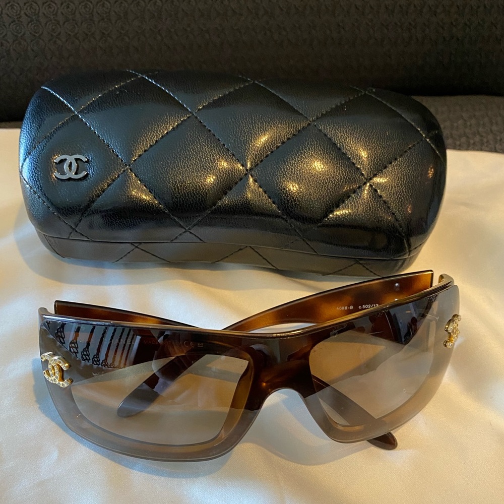 Chanel brown sunglasses